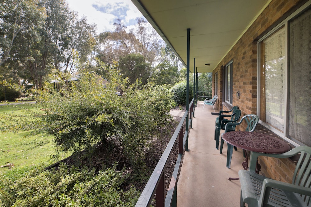 GRAMPIANS VIEW COTTAGES AND UNITS 61/64