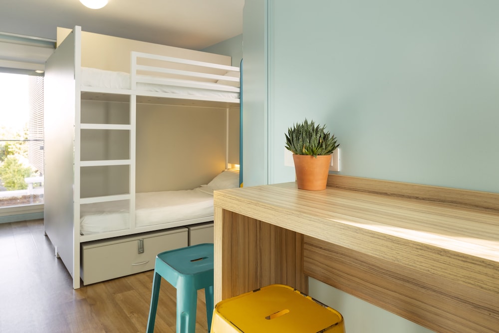 Hotel Lodge In Paris 13 27/50