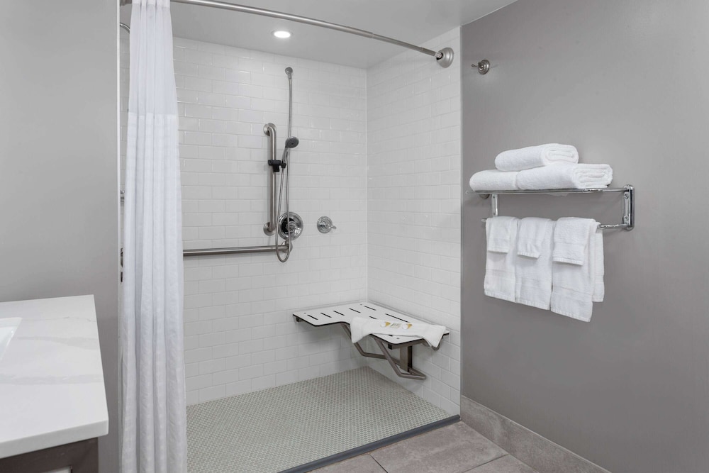 Days Inn by Wyndham Baltimore Northwest 46/51