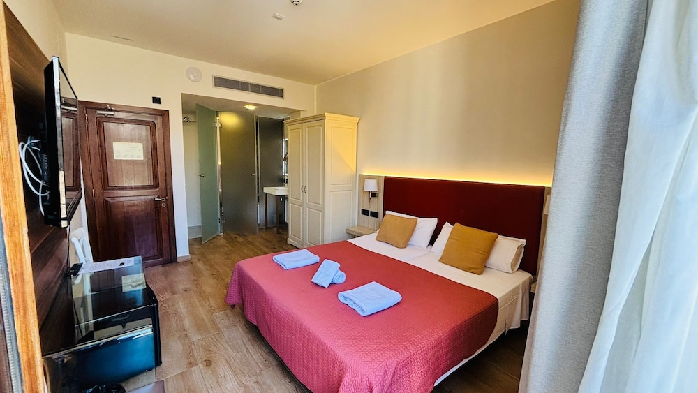 Hotel Central Maria 23/63