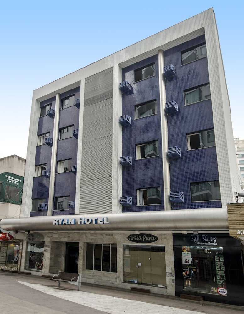 Ryan Hotel 2/41