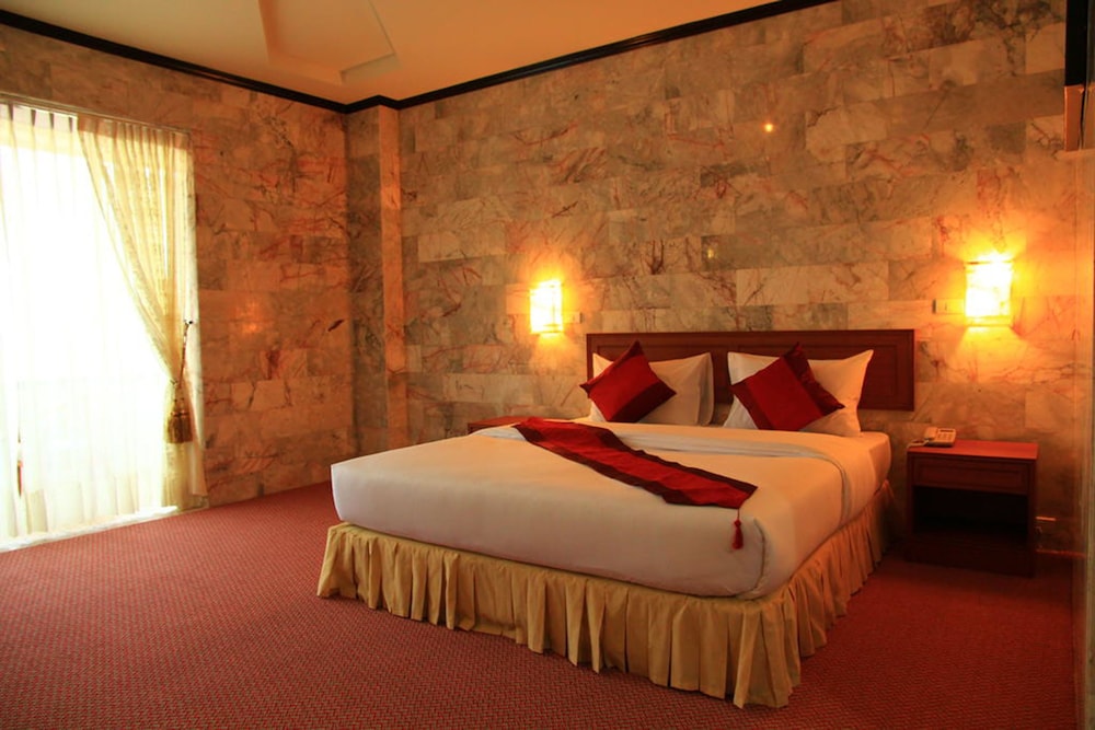 Golden Dragon Resort 14/43