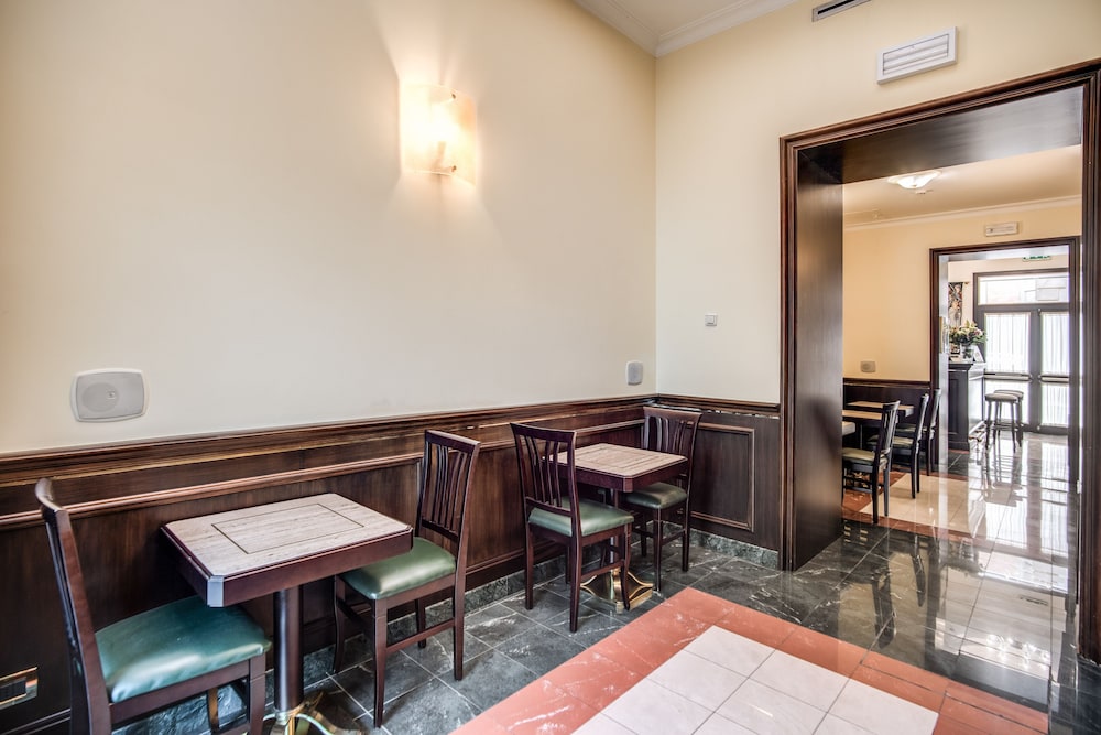 Diocleziano Hotel 86/93