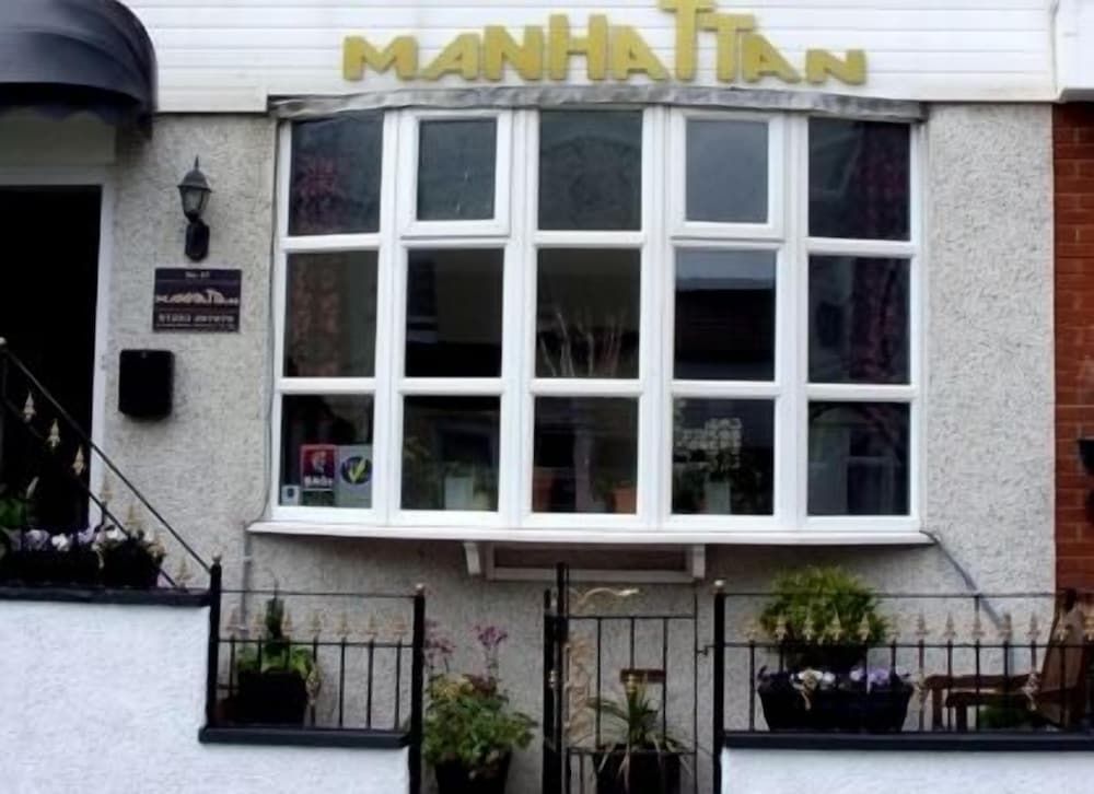The Manhattan Blackpool 2/37