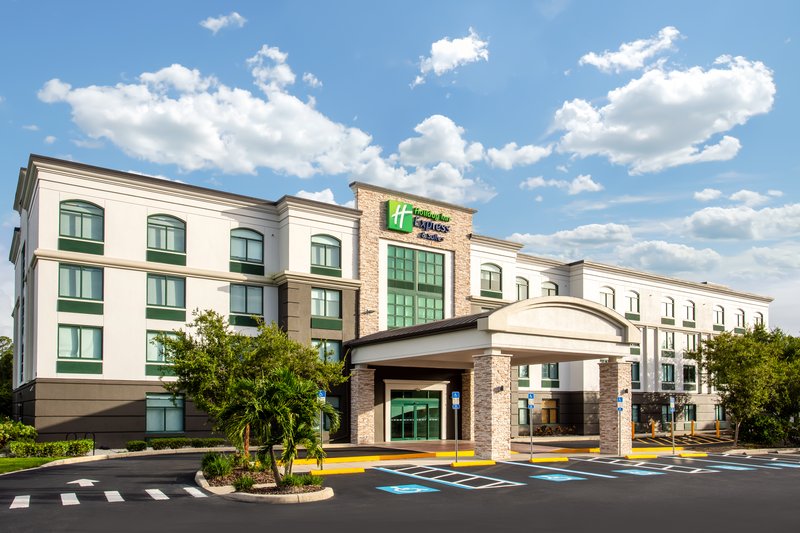 Holiday Inn Express & Suites Bradenton East-Lakewood Ranch 45/50