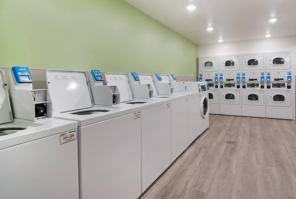 WoodSpring Suites Fort Mill 26/31