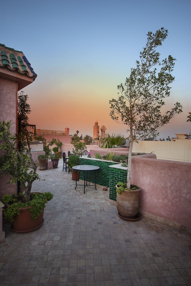 Riad Atrium 55/60