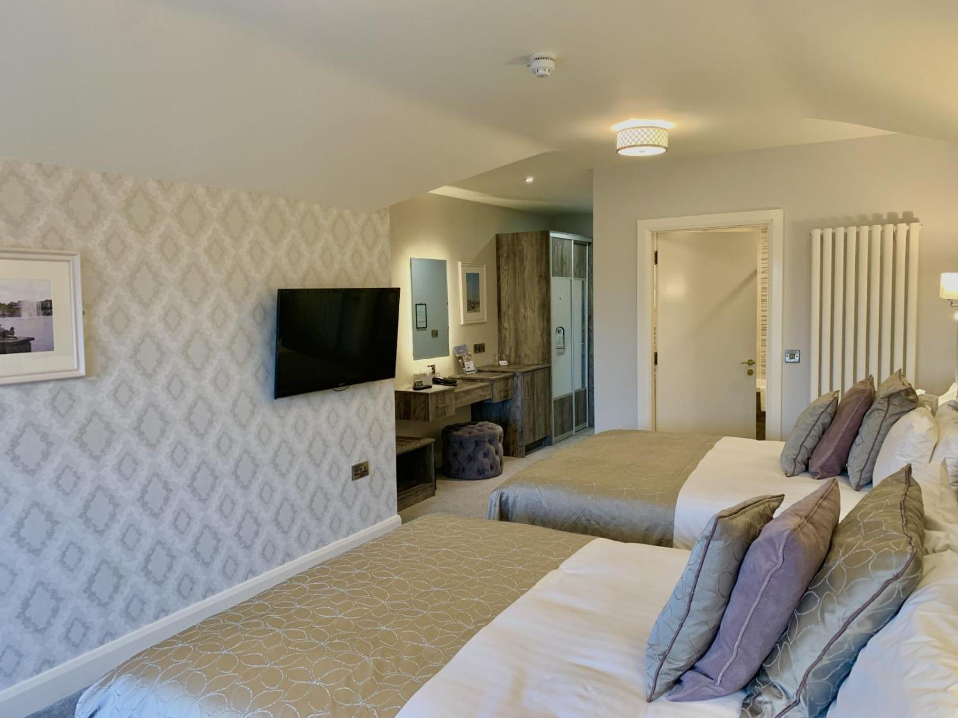 Executive, Twin Beds, MILL PARK HOTEL 4/5