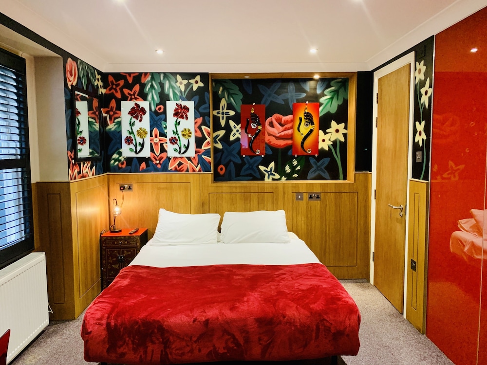 The Melville Hotel 26/50