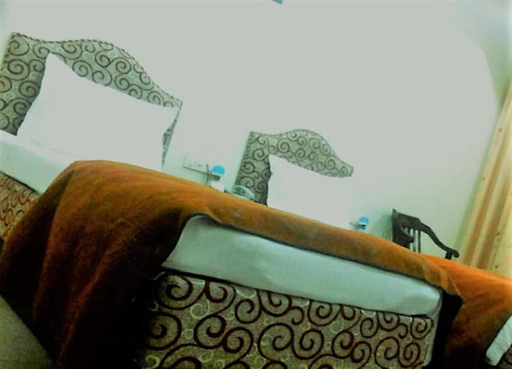 HOTEL BODHGAYA GAUTAM 35/50