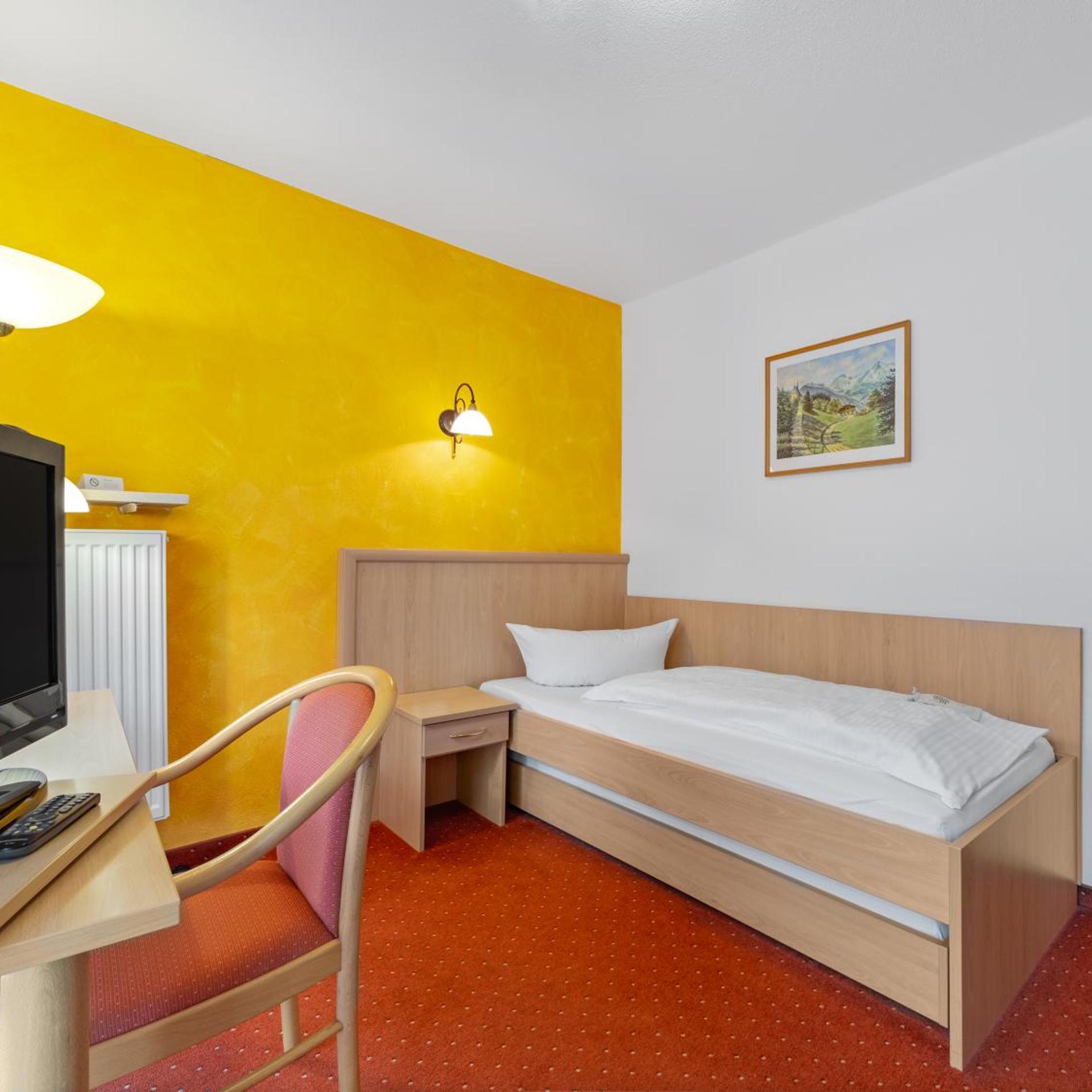 Room, Single, Balcony