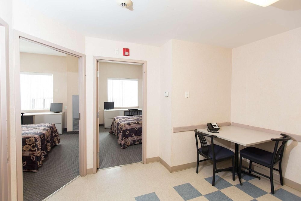 Residence And Conference Centre Kitchener Waterloo 32/43