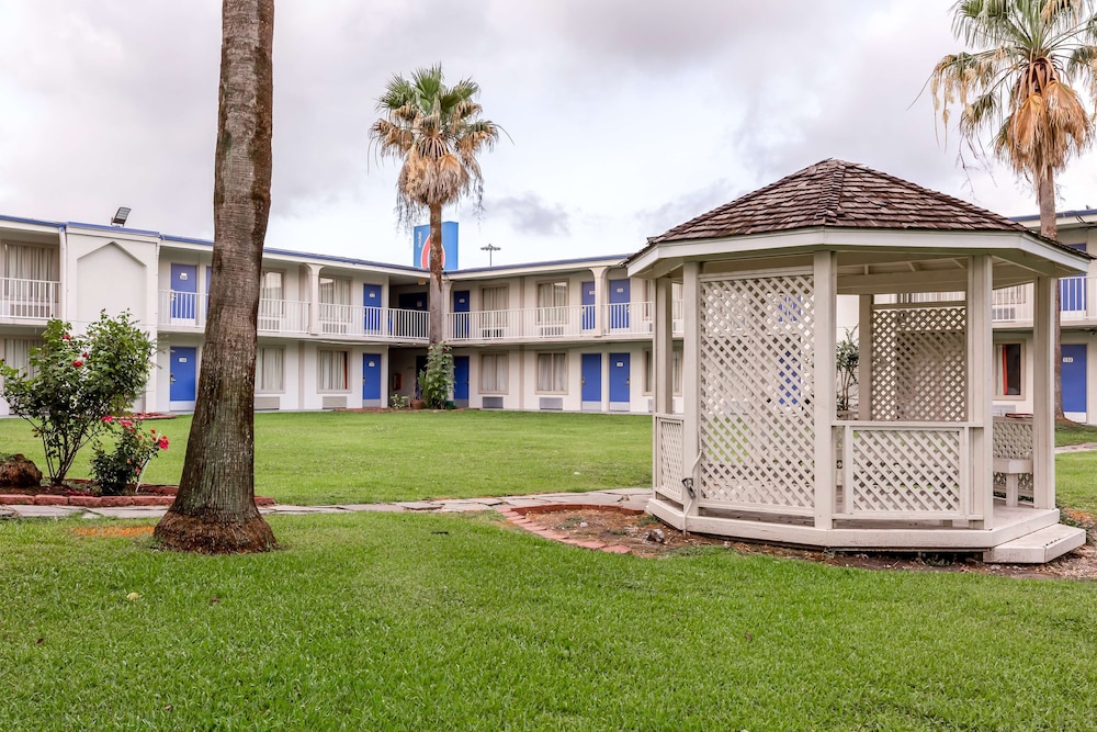 Motel6 Houston Tx East 48/54