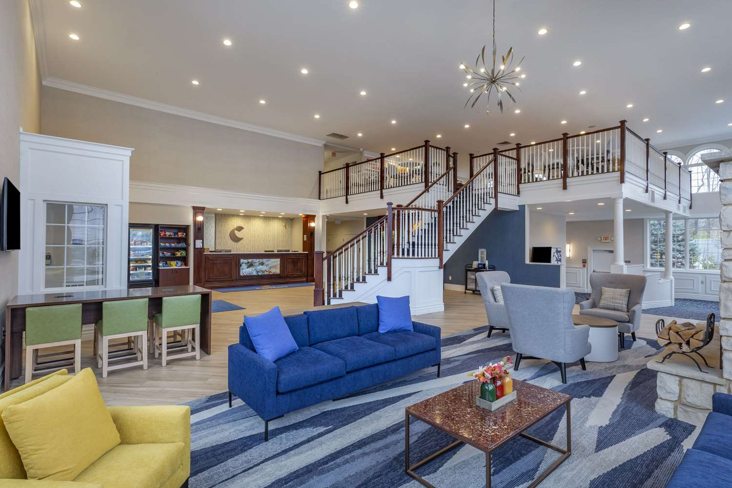 Comfort Inn & Suites East Greenbush - Albany 11/18