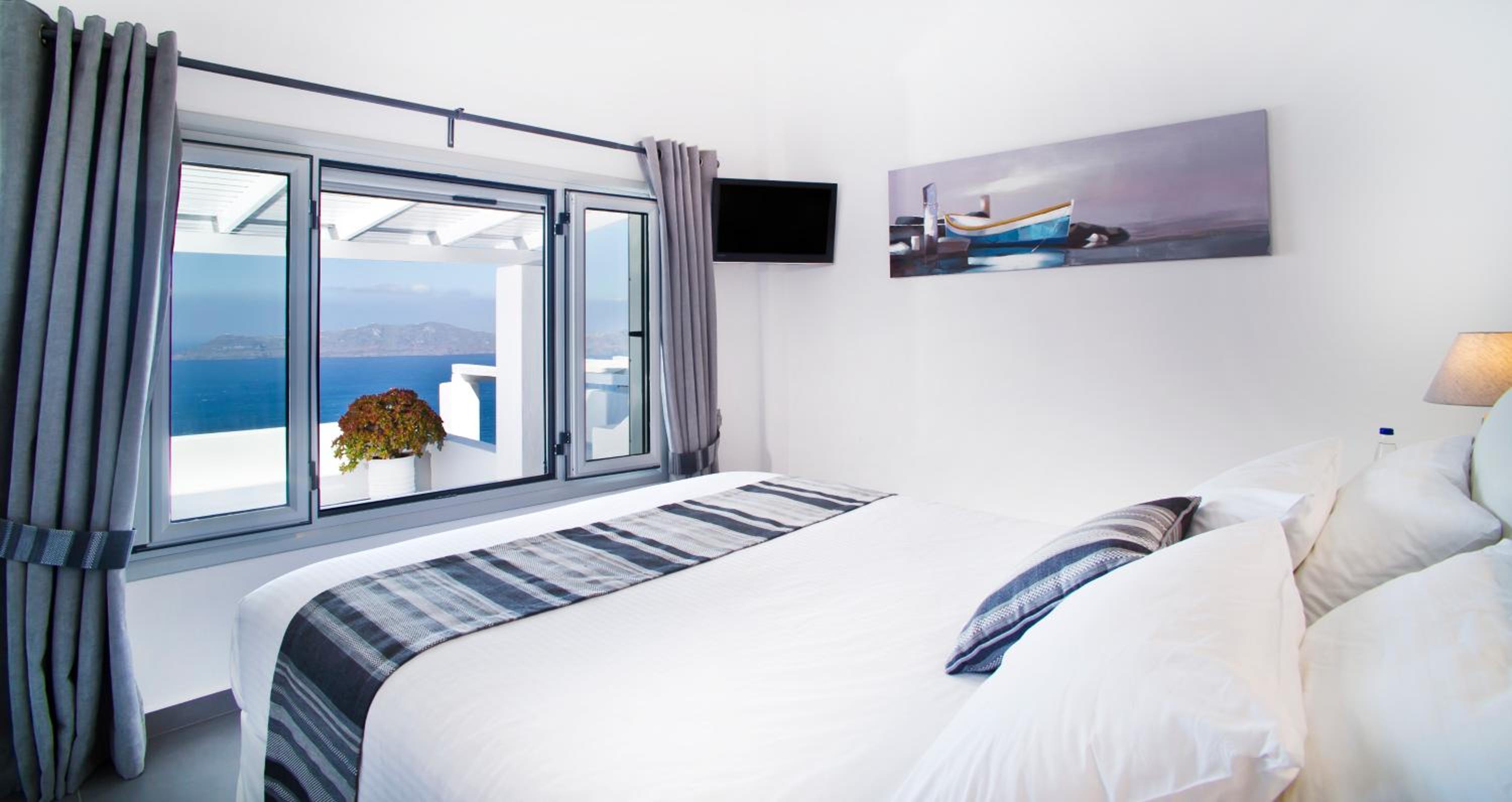 Junior Suite, Caldera View