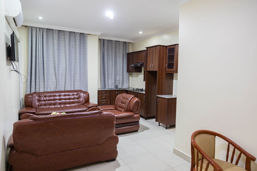 Olympic Hotel 48/71
