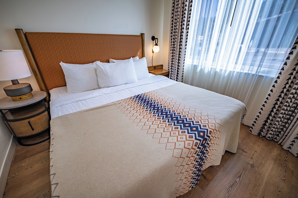 2 Bedrooms, Condo, King Bed, Bunk Bed, Sofa