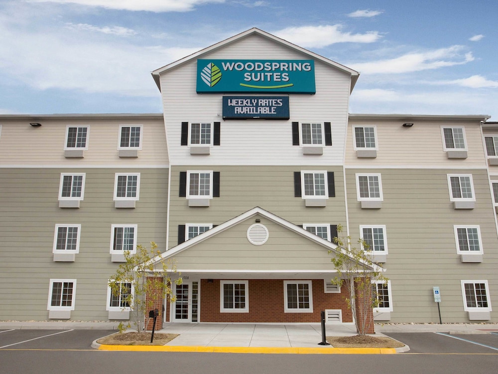 WoodSpring Suites Baton Rouge Airline Highway 4/54