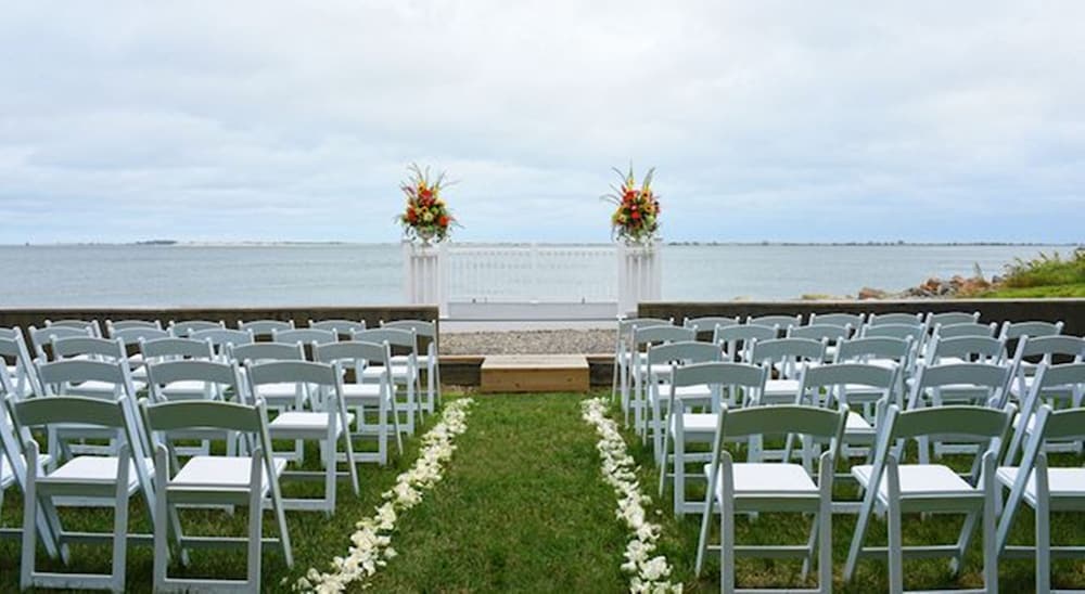 Hotel 1620 Plymouth Harbor 47/65