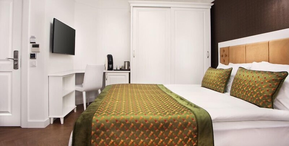 Astan Hotel Galata 6/23