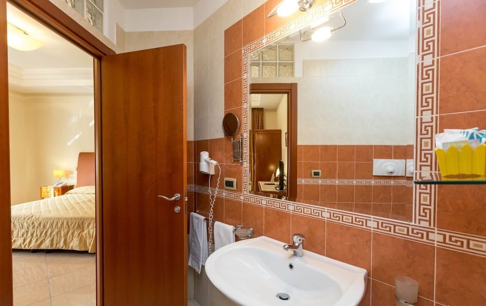 Ranch Palace Hotel 22/63