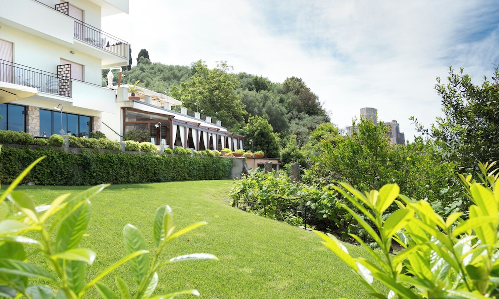 Doria Park Hotel 46/53
