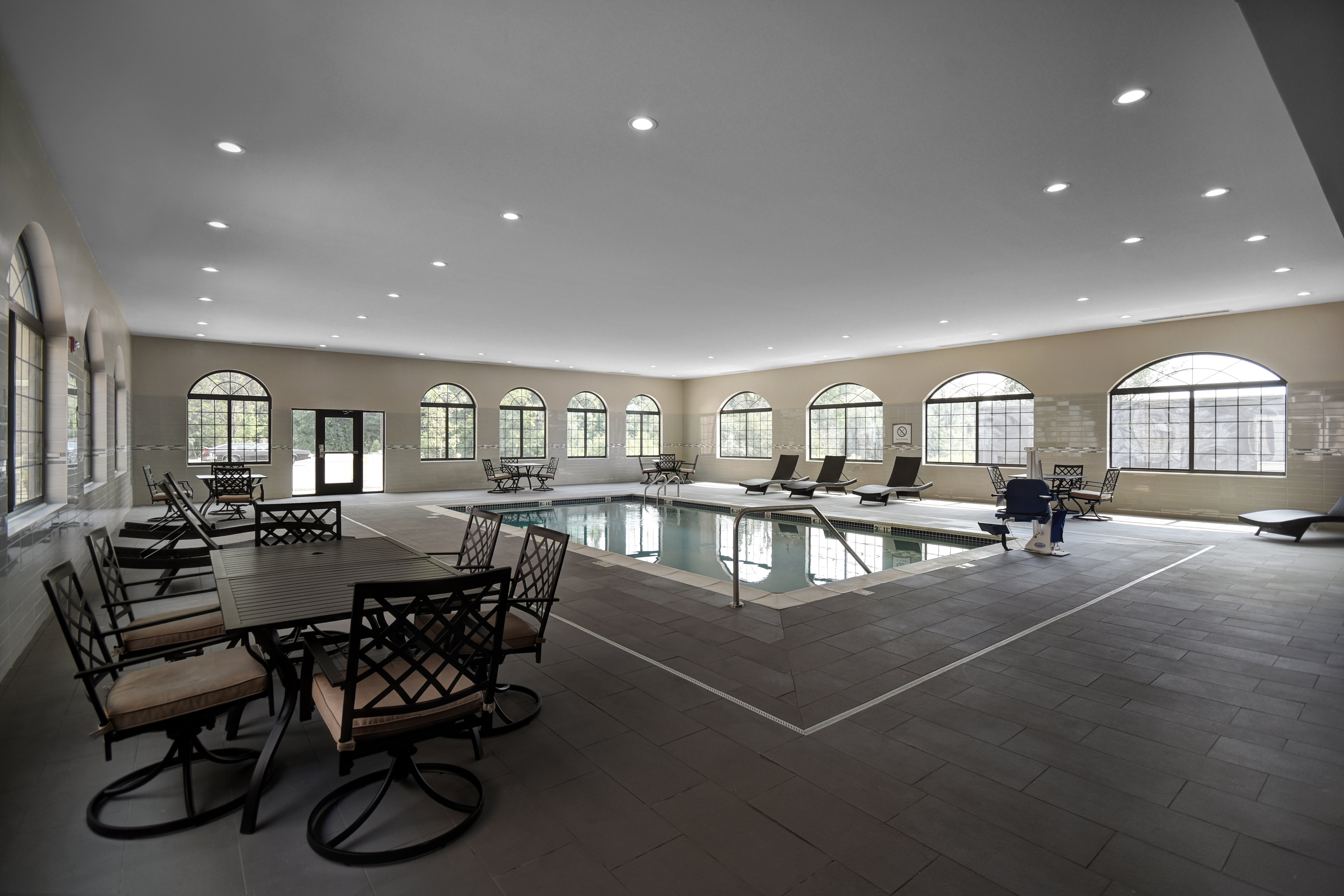 Staybridge Suites Holland 36/64