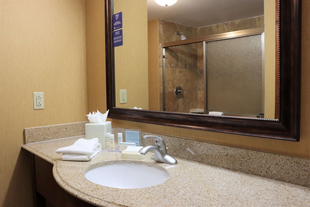 Hampton Inn & Suites Thibodaux 24/48