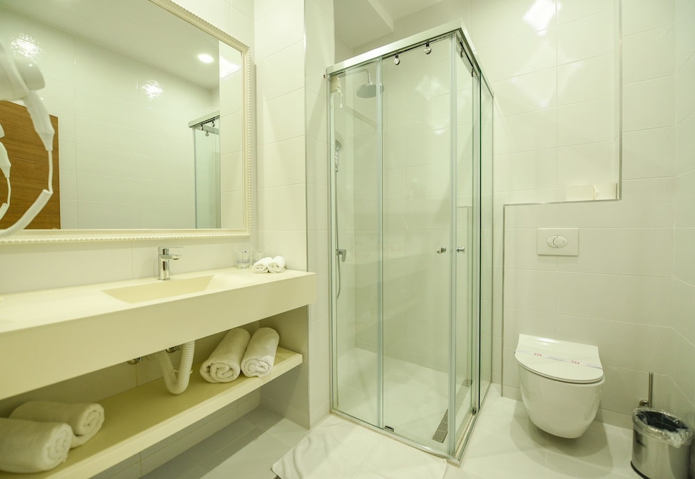 Lazaro Hotel Podgorica 39/45