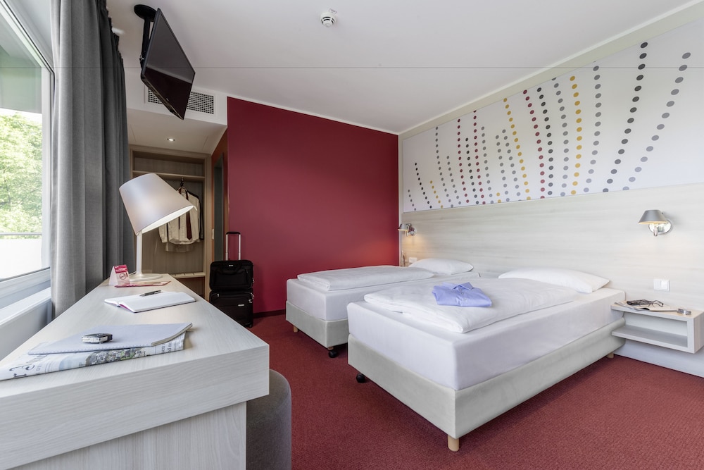 Serways Hotel Remscheid 16/36