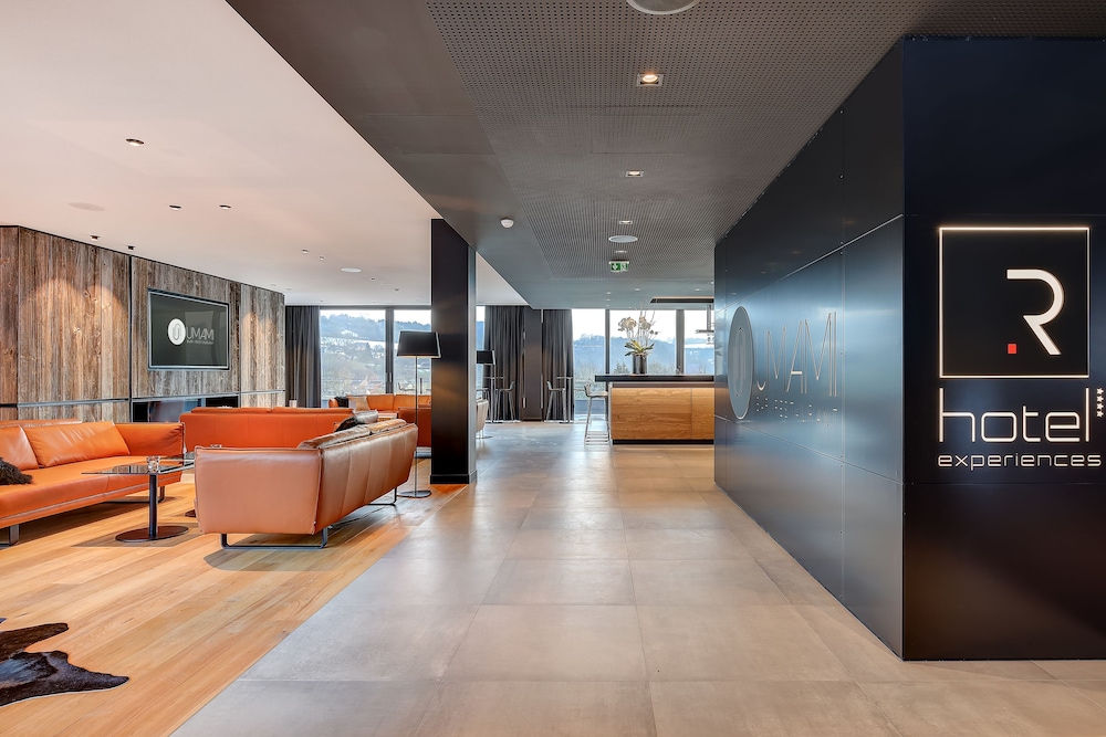 R hotel experiences 43/58