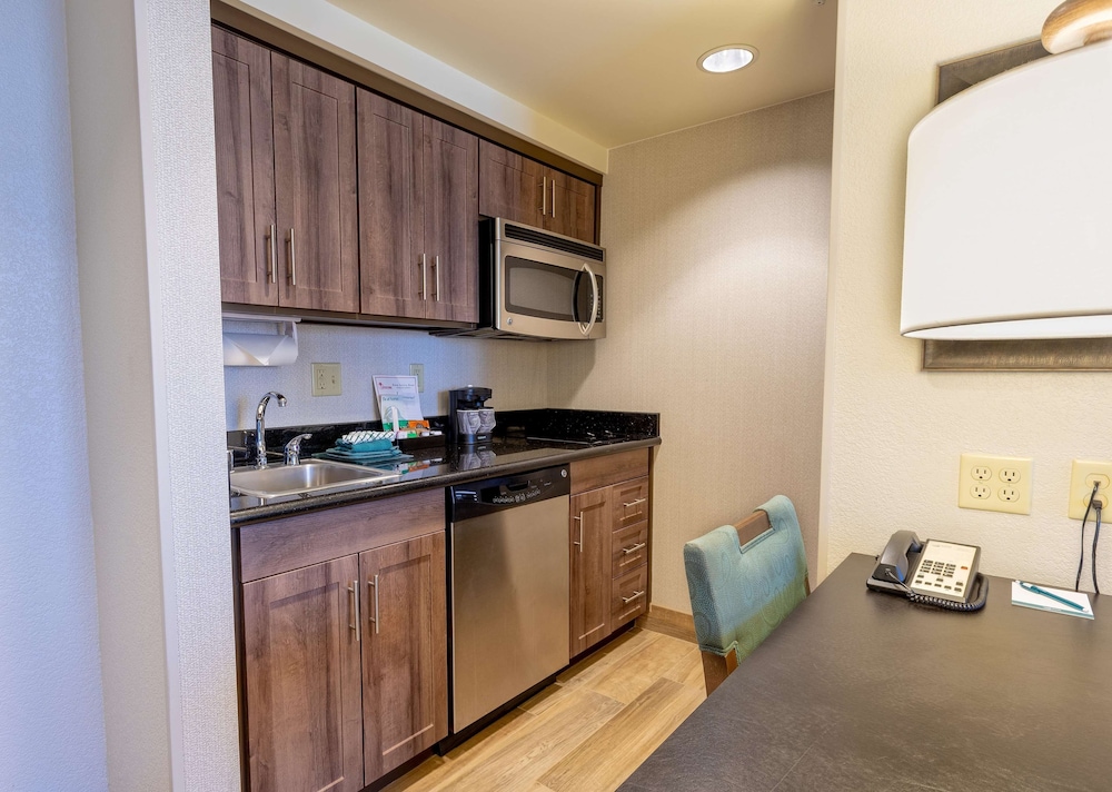 Homewood Suites by Hilton Carlsbad North San Diego County 13/81