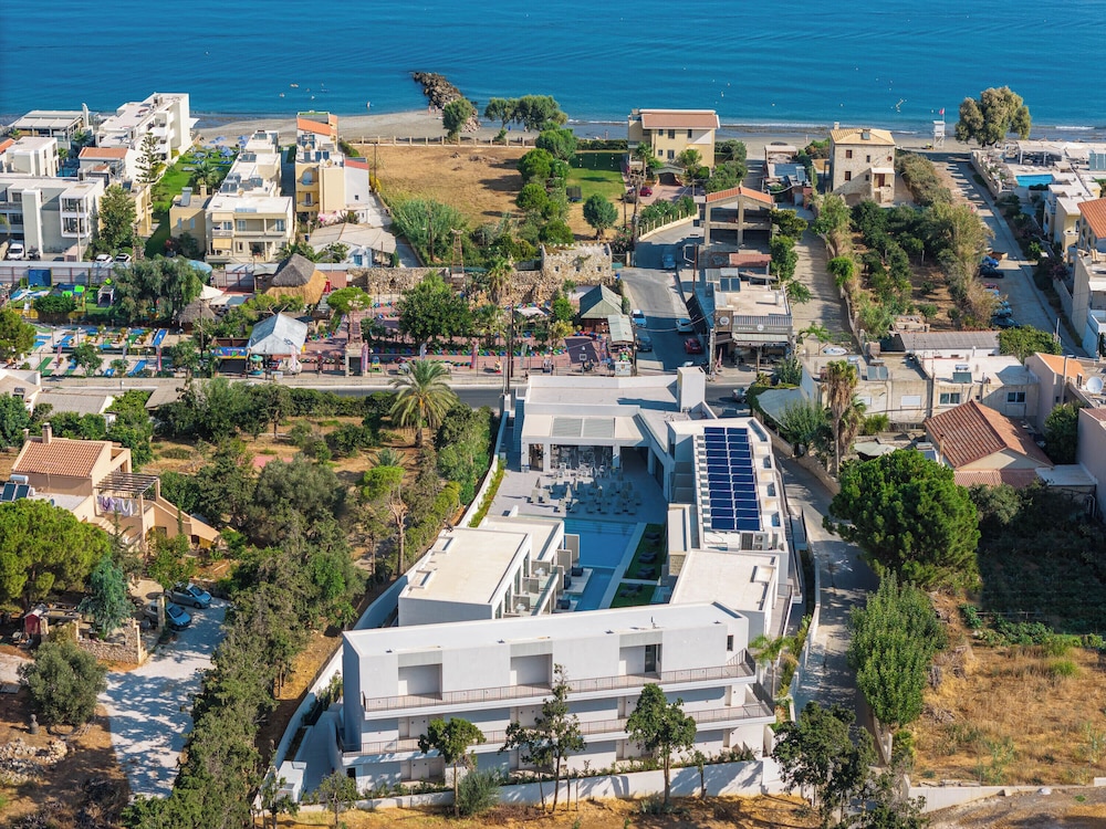 Phos Hotel - Adults Only 53/54