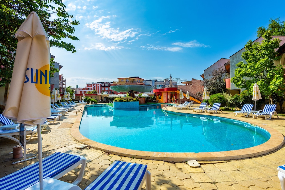 Sunrise Complex Hotel 40/50