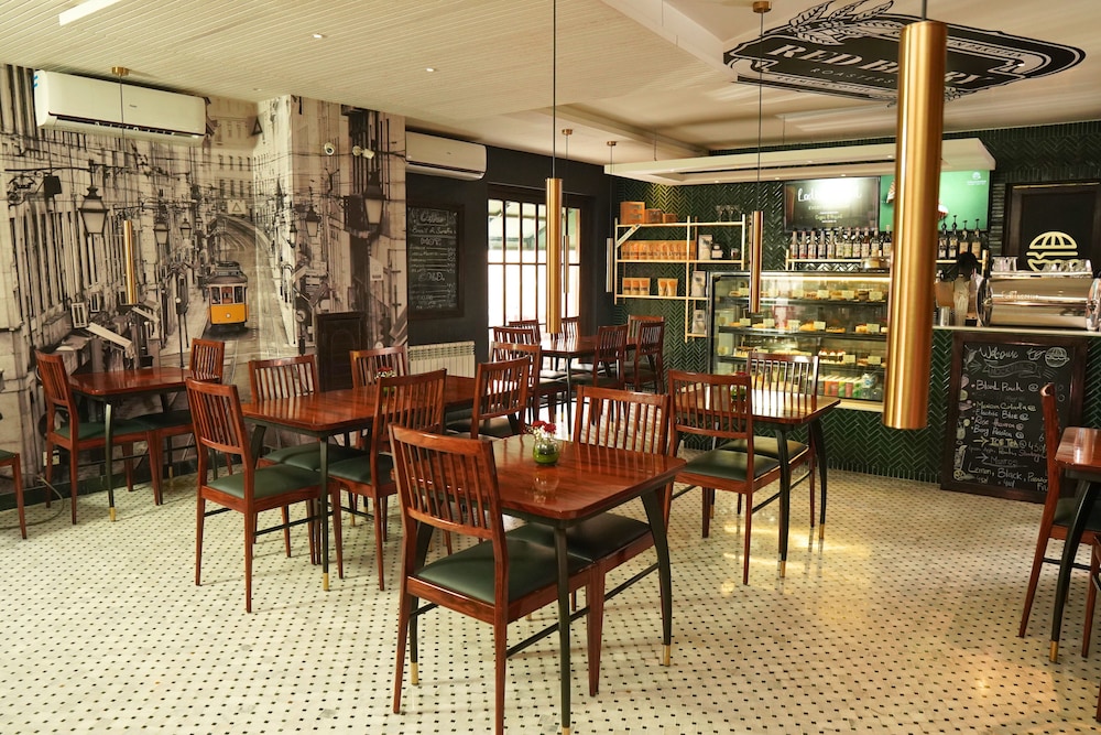 Heritage Luxury Suites - The Moor 53/65