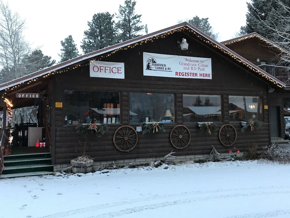 Grandview Cabins & RV Resort 1/50