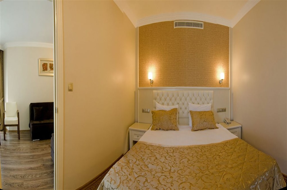 Royal Sebaste Hotel 13/42