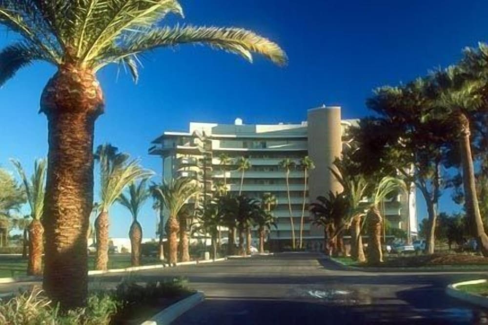 Francisco Grande Hotel and Golf Resort 4/42