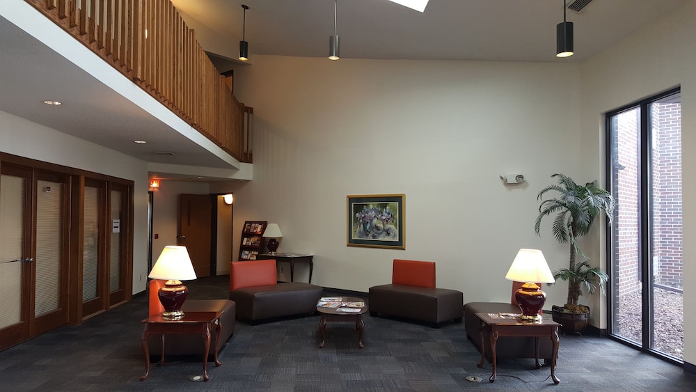 Motel6 Saukville, WI 33/54