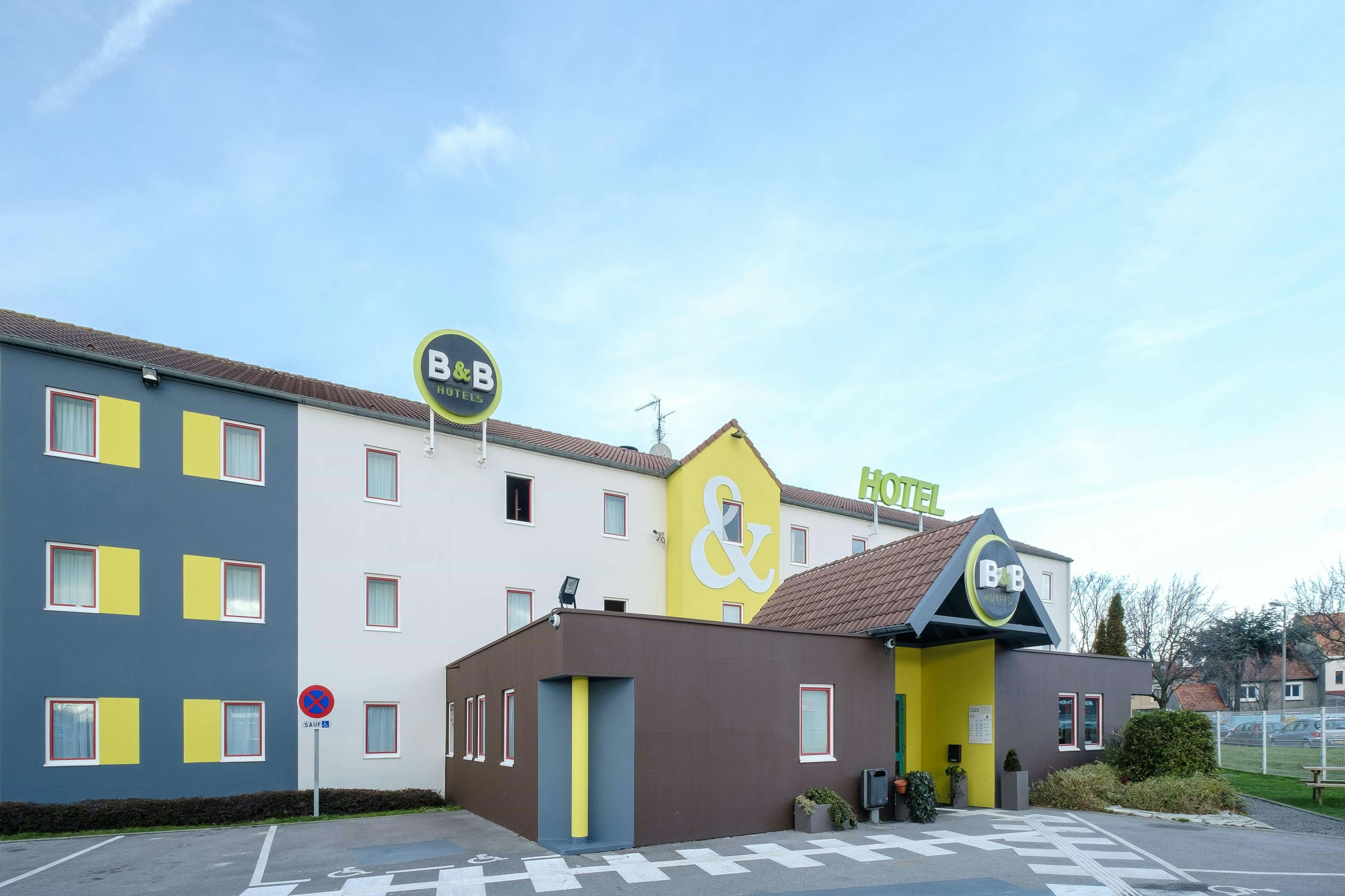 B&B Hotel Calais Centre Saint-Pierre 22/23