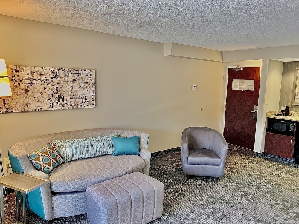 Courtyard By Marriott Harrisonburg 24/41