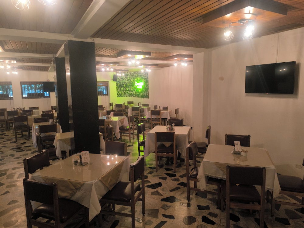 Gran Hotel Pereira 63/67
