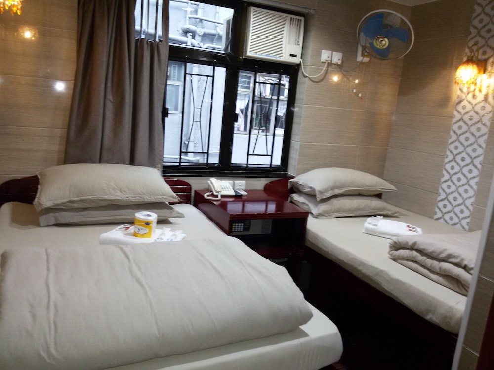 Aashiana Hotel 20/33