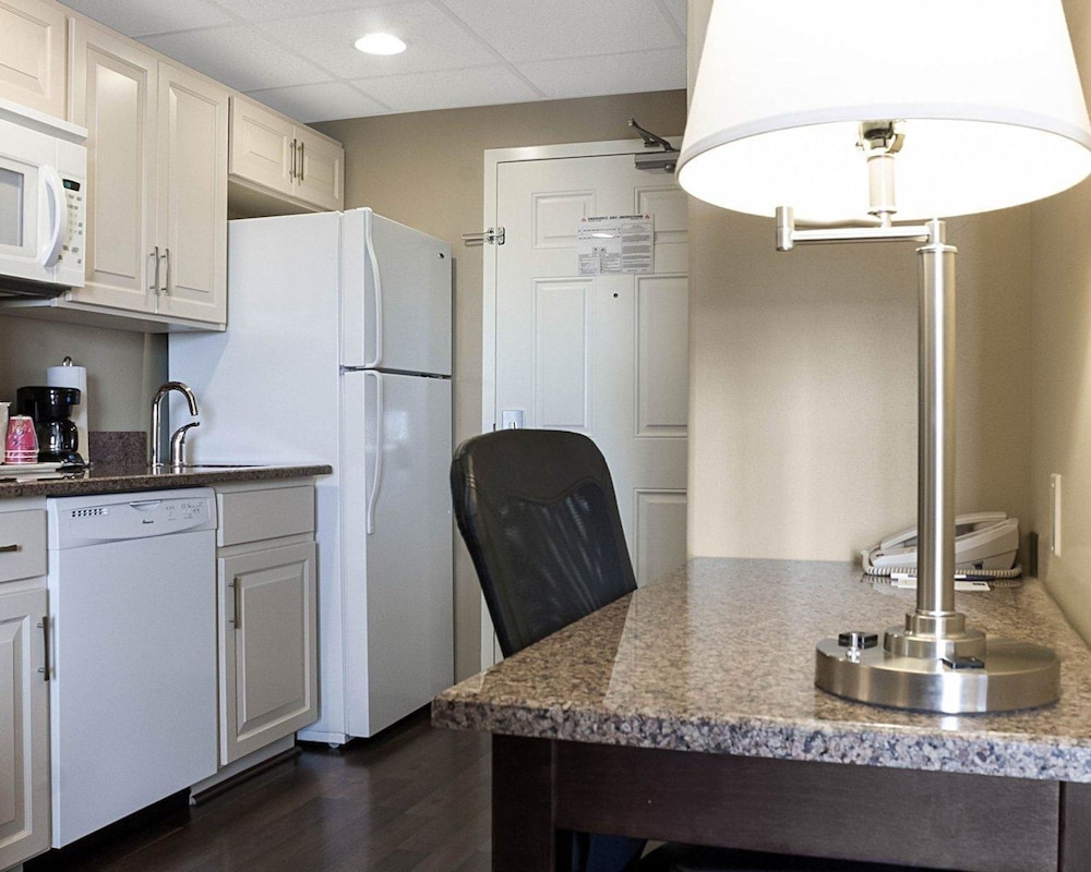 MainStay Suites Bismarck 25/25