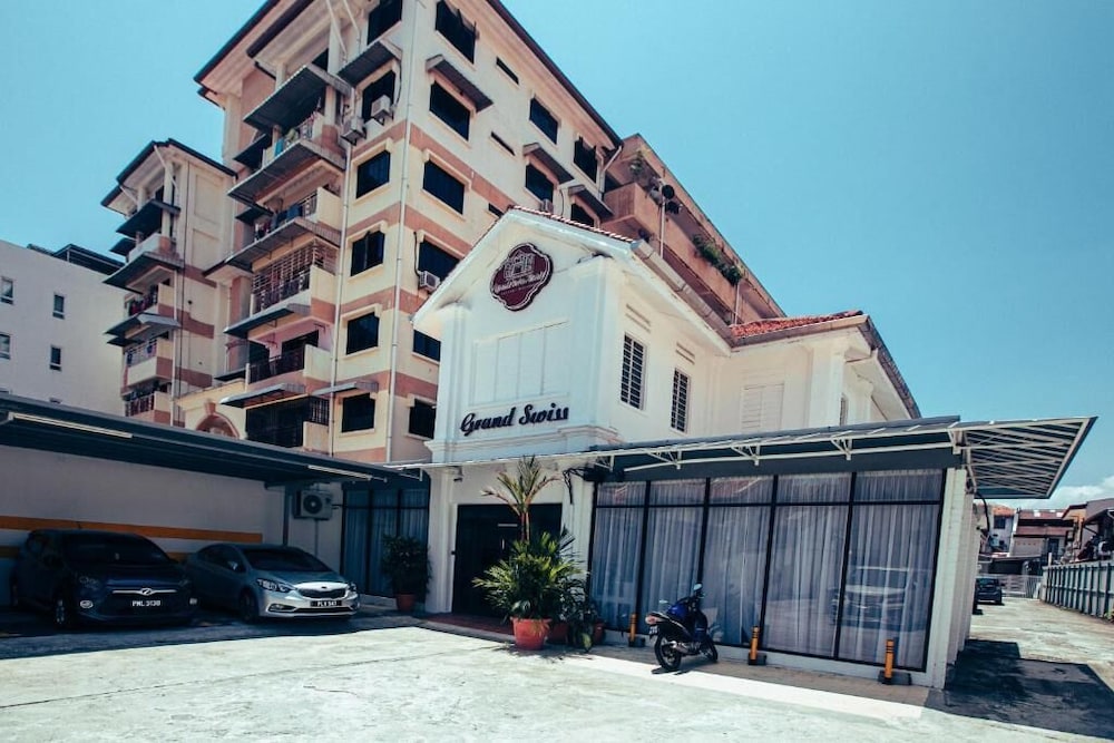 Grand Swiss Hotel 38/44