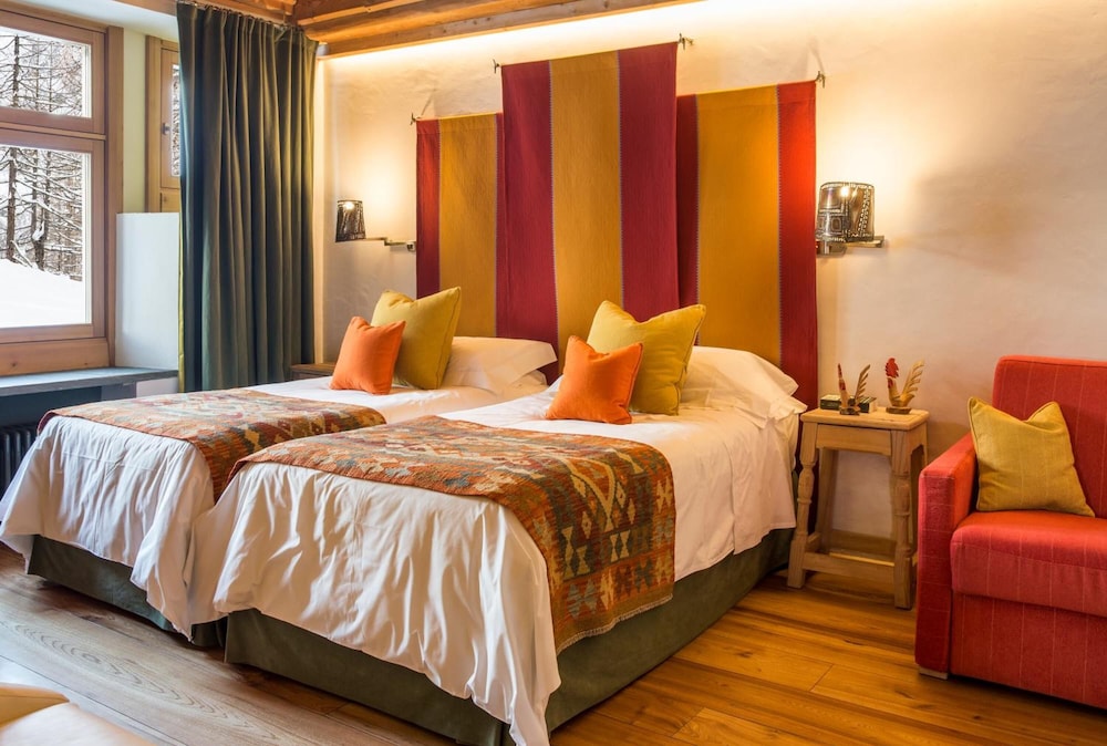 Saint Hubertus Resort 11/50
