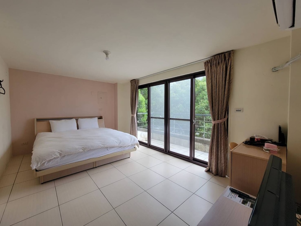 Sanyi Happiness B&B 15/70