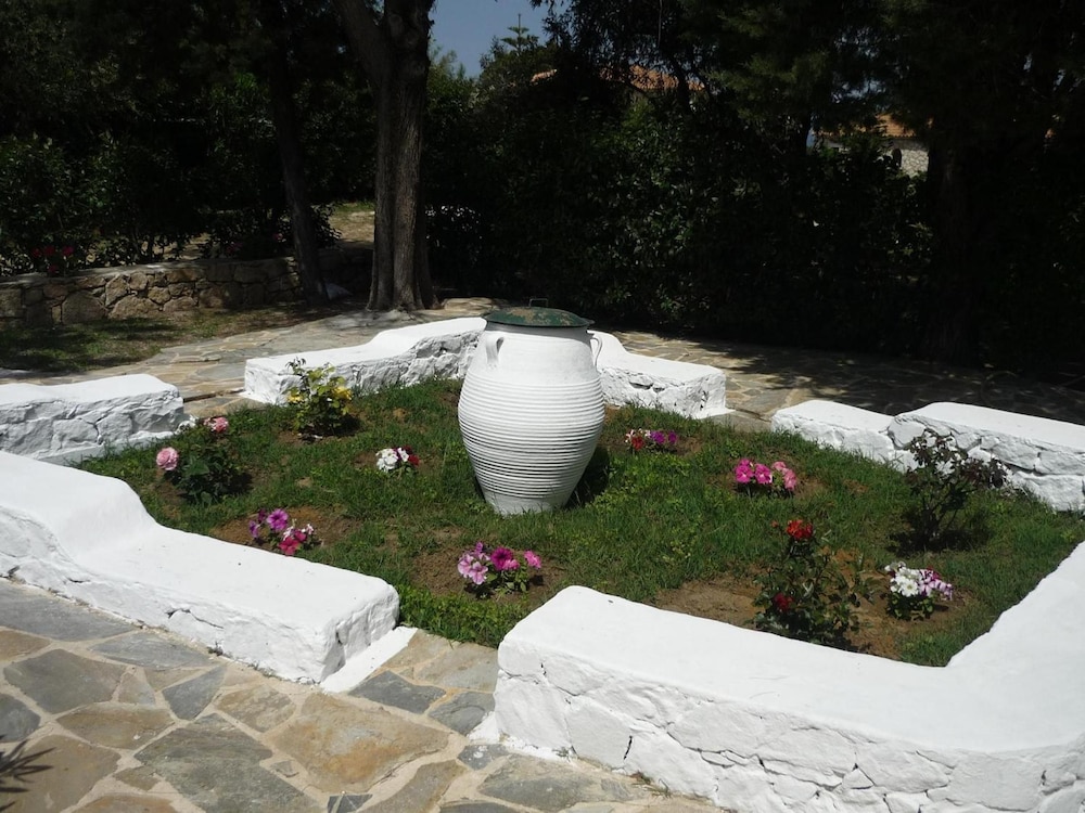 Myrties Stone Houses 41/49