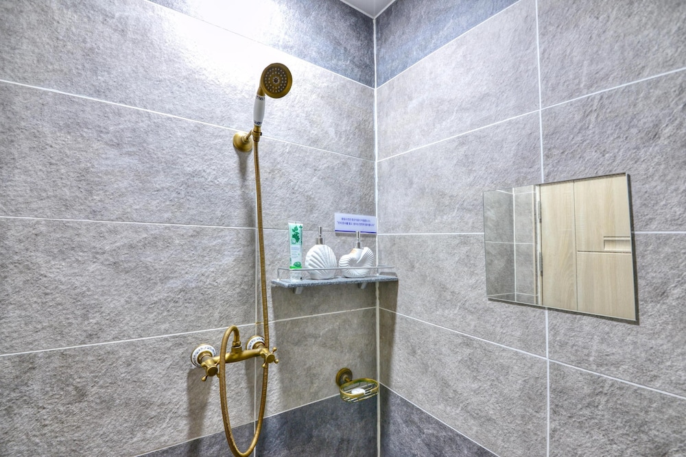 Seogwipo Dawa Pool Villa Pension 26/50