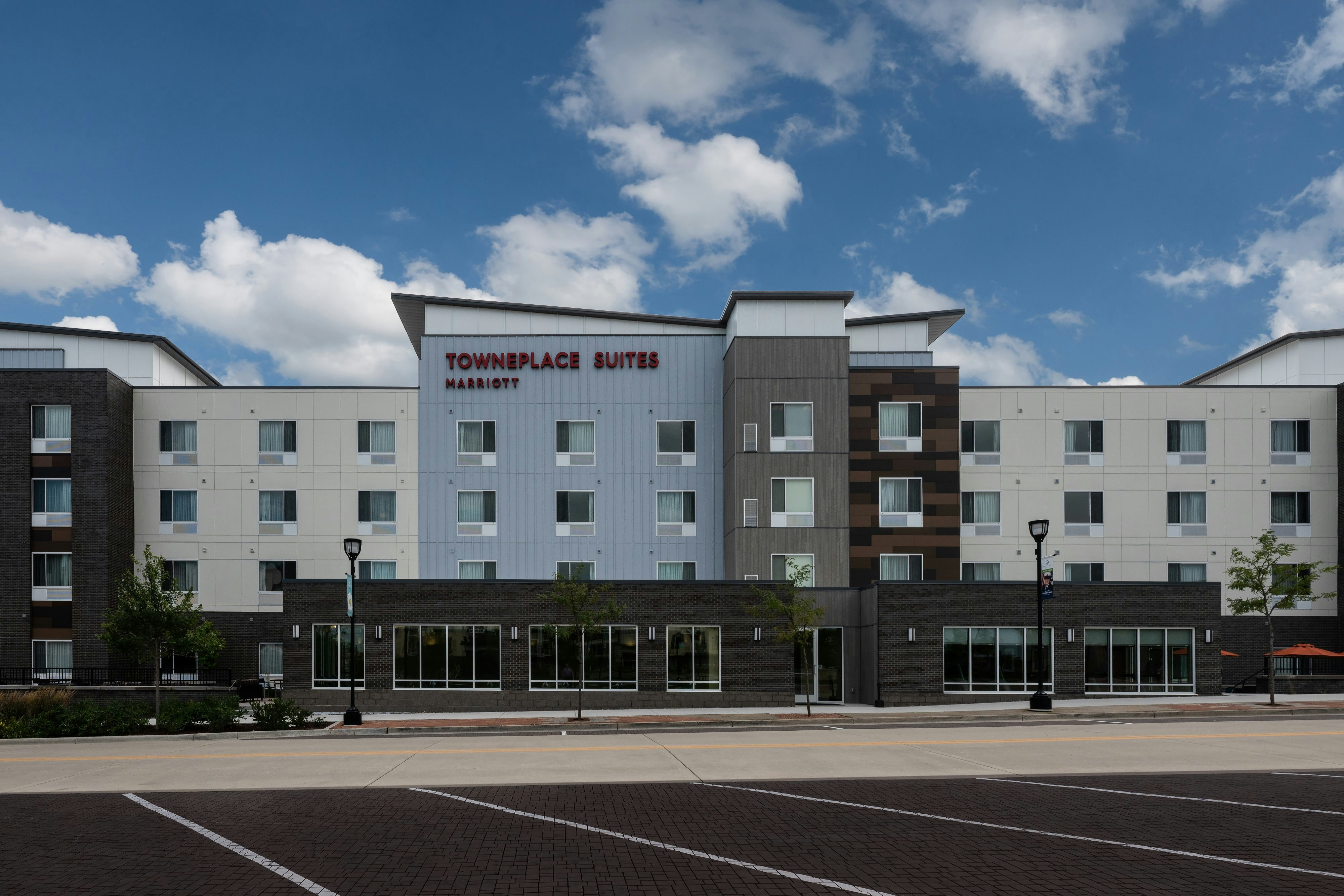 TownePlace Suites by Marriott Milwaukee Oak Creek 14/15
